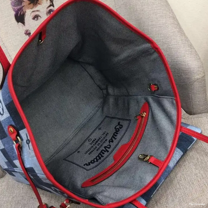 Fashionrepsfam ru Bags 20B570049 LV 0805